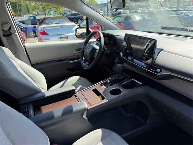 2022 Toyota Sienna (CC-2070118) for sale in Edison, New Jersey