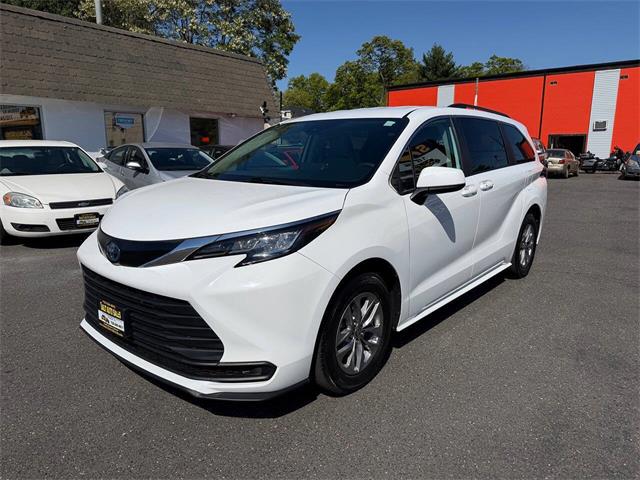 2022 Toyota Sienna (CC-2070118) for sale in Edison, New Jersey