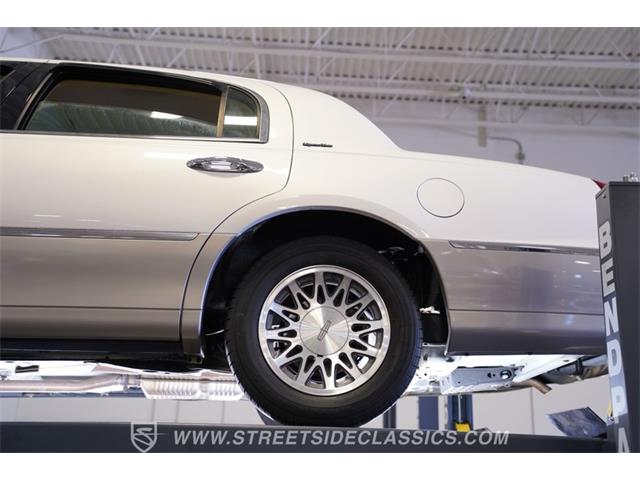 2000 Lincoln Town Car (CC-2071234) for sale in Concord, North Carolina