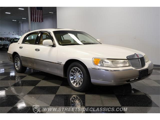 2000 Lincoln Town Car (CC-2071234) for sale in Concord, North Carolina
