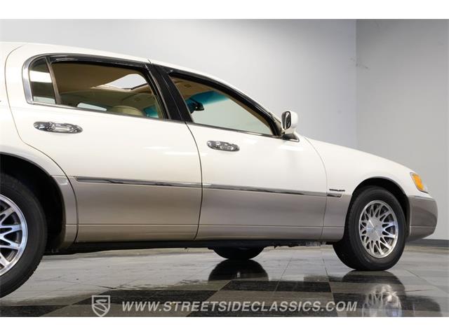 2000 Lincoln Town Car (CC-2071234) for sale in Concord, North Carolina