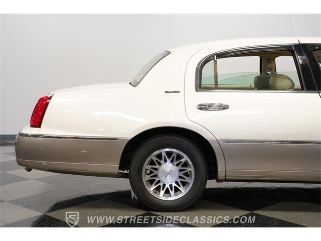 2000 Lincoln Town Car (CC-2071234) for sale in Concord, North Carolina