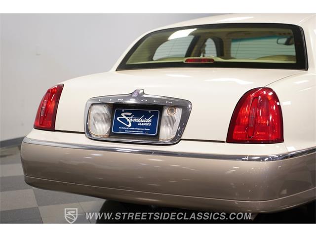 2000 Lincoln Town Car (CC-2071234) for sale in Concord, North Carolina