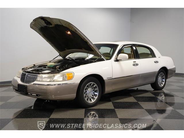 2000 Lincoln Town Car (CC-2071234) for sale in Concord, North Carolina
