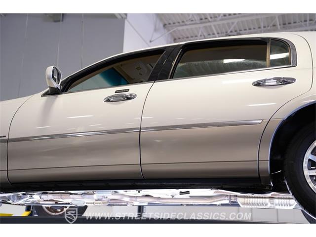 2000 Lincoln Town Car (CC-2071234) for sale in Concord, North Carolina