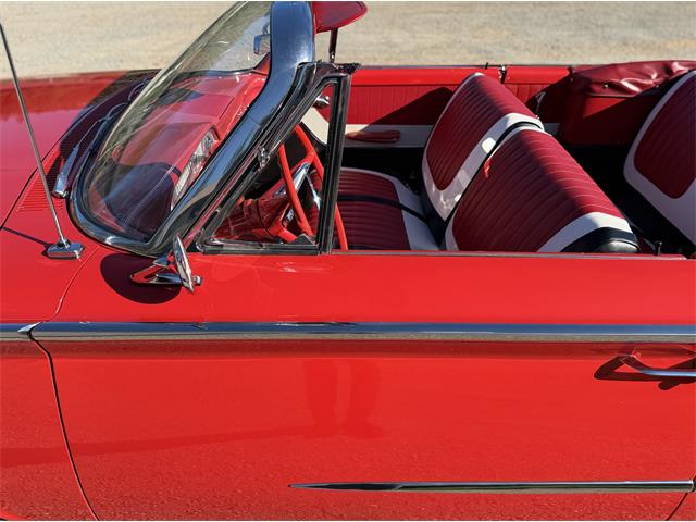 1960 Ford Sunliner (CC-2070013) for sale in Grass Valley, California