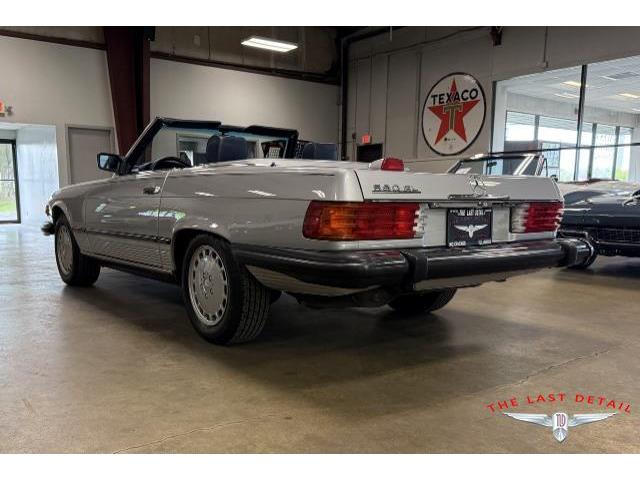 1987 Mercedes-Benz 560 (CC-2071392) for sale in Chicago, Illinois