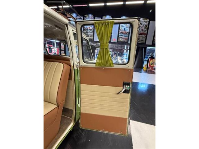1972 Volkswagen Kombi (CC-2071518) for sale in Cadillac, Michigan