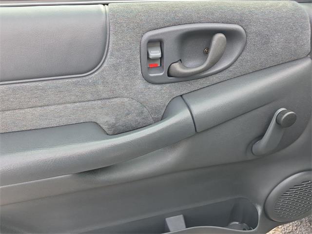 2000 Chevrolet S10 (CC-2071562) for sale in Ross, Ohio