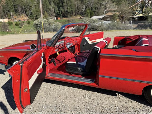 1960 Ford Sunliner (CC-2071680) for sale in Grass Valley, California