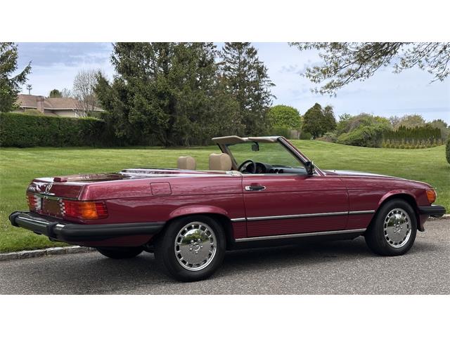 1989 Mercedes-Benz 560SL (CC-2071682) for sale in Southampton, New York