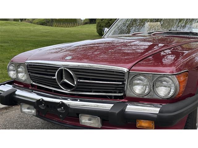 1989 Mercedes-Benz 560SL (CC-2071682) for sale in Southampton, New York