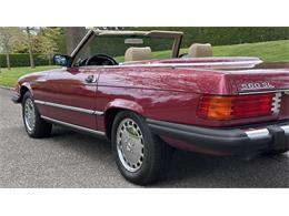 1989 Mercedes-Benz 560SL (CC-2071682) for sale in Southampton, New York