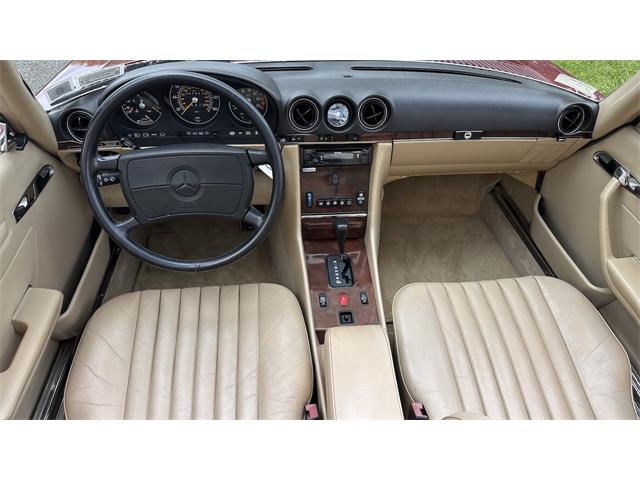 1989 Mercedes-Benz 560SL (CC-2071682) for sale in Southampton, New York
