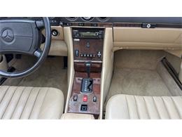 1989 Mercedes-Benz 560SL (CC-2071682) for sale in Southampton, New York
