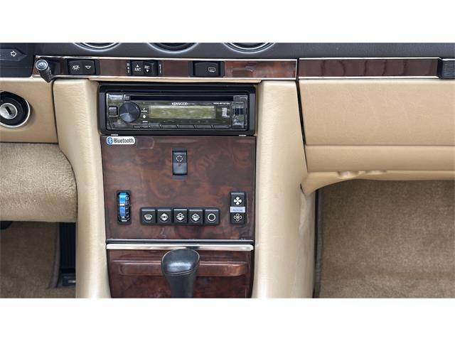 1989 Mercedes-Benz 560SL (CC-2071682) for sale in Southampton, New York