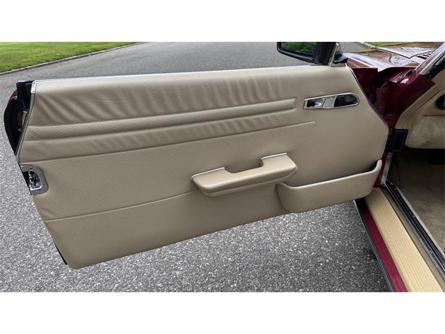1989 Mercedes-Benz 560SL (CC-2071682) for sale in Southampton, New York
