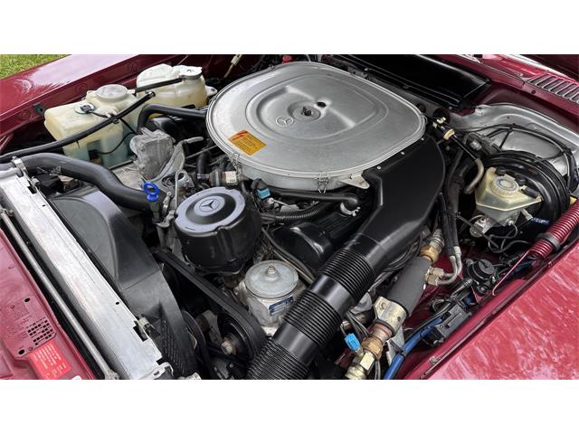 1989 Mercedes-Benz 560SL (CC-2071682) for sale in Southampton, New York