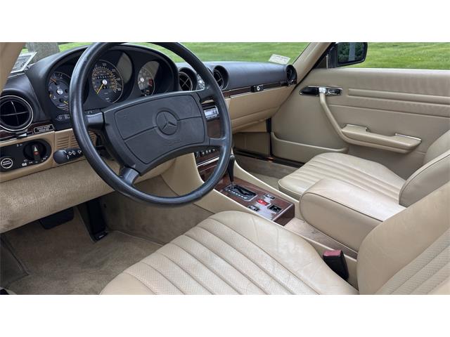 1989 Mercedes-Benz 560SL (CC-2071682) for sale in Southampton, New York