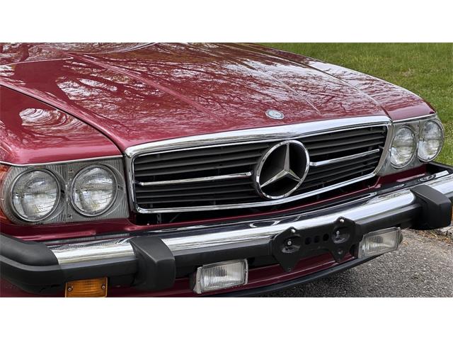 1989 Mercedes-Benz 560SL (CC-2071682) for sale in Southampton, New York