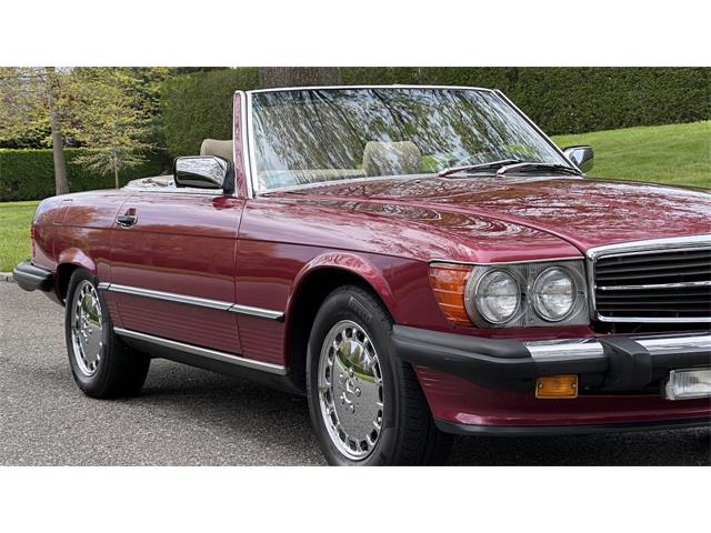 1989 Mercedes-Benz 560SL (CC-2071682) for sale in Southampton, New York