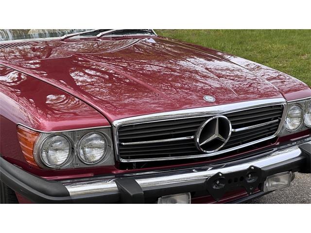 1989 Mercedes-Benz 560SL (CC-2071682) for sale in Southampton, New York