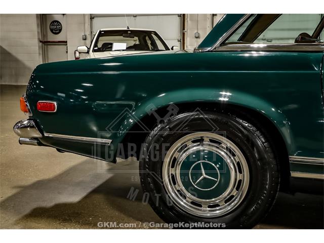 1970 Mercedes-Benz 280SL (CC-2071759) for sale in Grand Rapids, Michigan