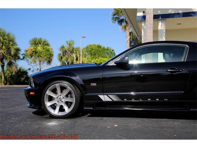 2005 Ford Mustang (CC-2071863) for sale in Fort Myers, Florida