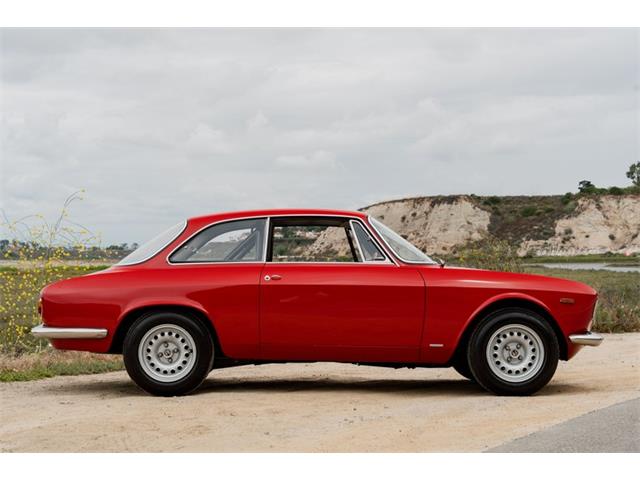1965 Alfa Romeo Giulia Spider (CC-2071880) for sale in Costa Mesa, California