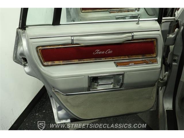 1984 Lincoln Town Car (CC-2071953) for sale in Lutz, Florida