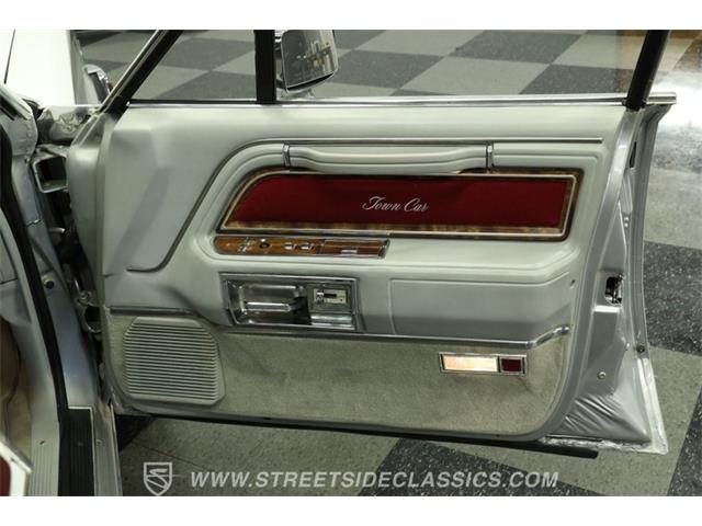 1984 Lincoln Town Car (CC-2071953) for sale in Lutz, Florida