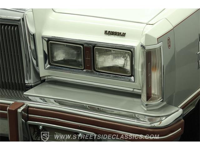 1984 Lincoln Town Car (CC-2071953) for sale in Lutz, Florida
