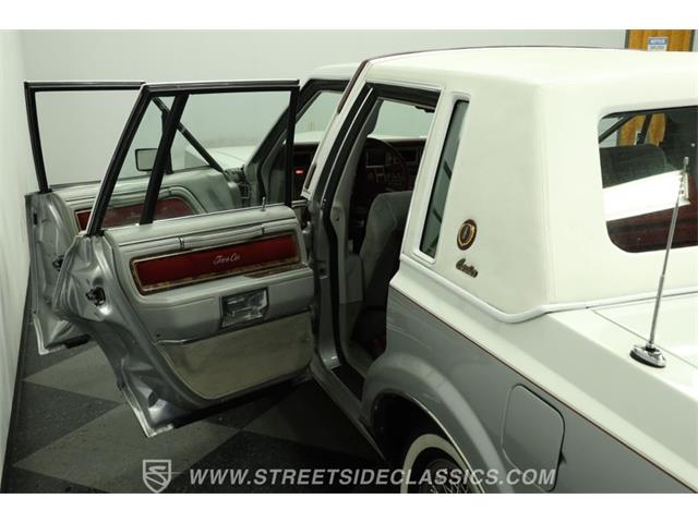 1984 Lincoln Town Car (CC-2071953) for sale in Lutz, Florida