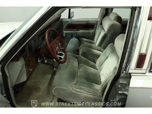 1984 Lincoln Town Car (CC-2071953) for sale in Lutz, Florida