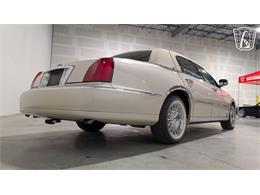 2001 Lincoln Town Car (CC-2071975) for sale in Caledonia, Wisconsin