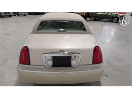 2001 Lincoln Town Car (CC-2071975) for sale in Caledonia, Wisconsin