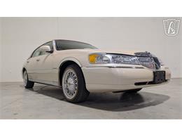 2001 Lincoln Town Car (CC-2071975) for sale in Caledonia, Wisconsin