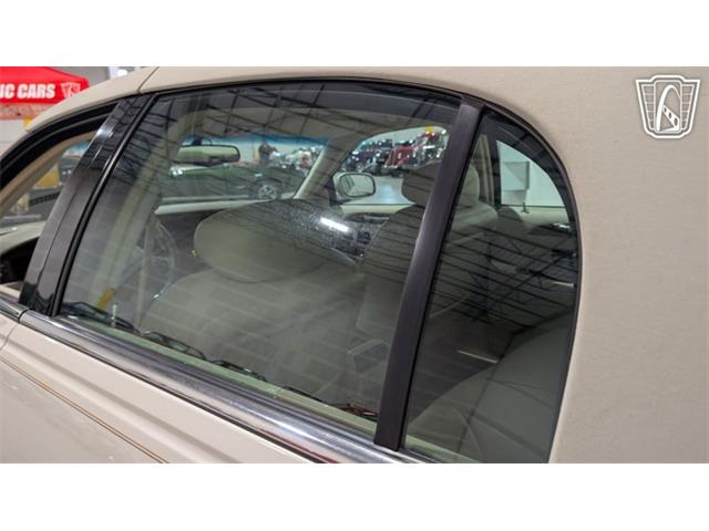 2001 Lincoln Town Car (CC-2071975) for sale in Caledonia, Wisconsin