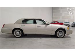 2001 Lincoln Town Car (CC-2071975) for sale in Caledonia, Wisconsin