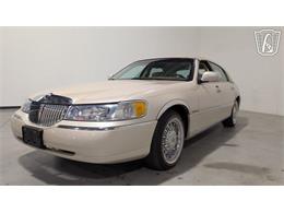 2001 Lincoln Town Car (CC-2071975) for sale in Caledonia, Wisconsin