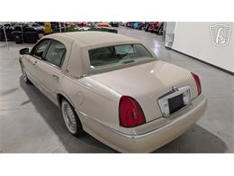 2001 Lincoln Town Car (CC-2071975) for sale in Caledonia, Wisconsin