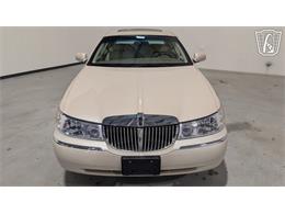 2001 Lincoln Town Car (CC-2071975) for sale in Caledonia, Wisconsin