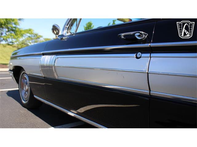 1962 Oldsmobile Starfire (CC-2071988) for sale in Olathe, Kansas