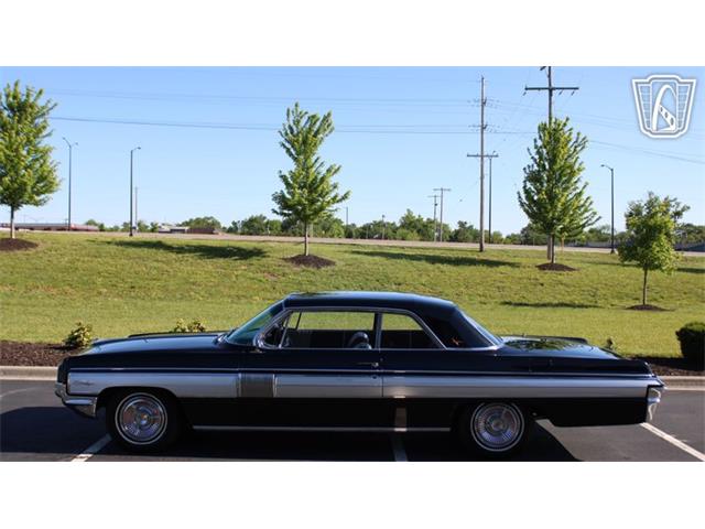 1962 Oldsmobile Starfire (CC-2071988) for sale in Olathe, Kansas