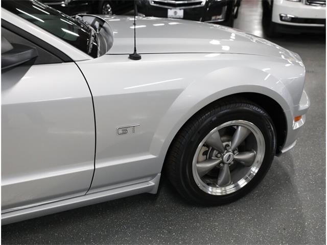 2005 Ford Mustang (CC-2072128) for sale in Addison, Illinois