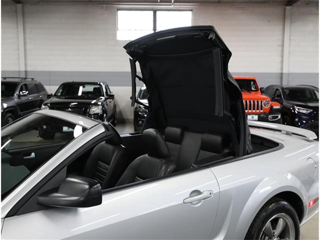 2005 Ford Mustang (CC-2072128) for sale in Addison, Illinois