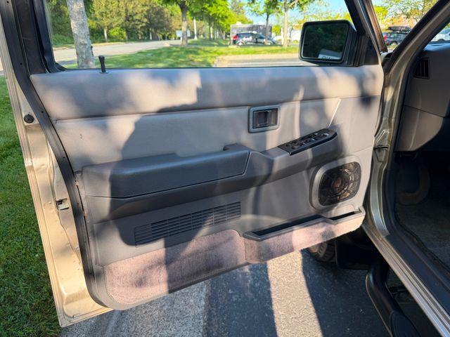 1994 Nissan Pathfinder (CC-2072140) for sale in Seattle, Washington