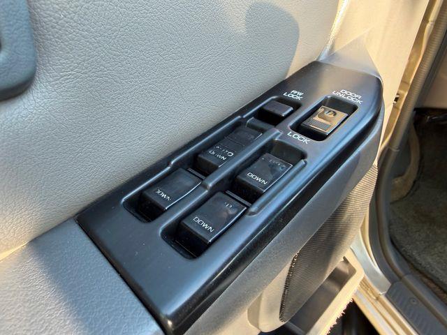 1994 Nissan Pathfinder (CC-2072140) for sale in Seattle, Washington