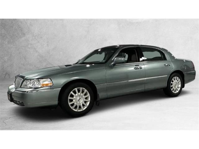 2006 Lincoln Town Car (CC-2072152) for sale in McDonald, Pennsylvania