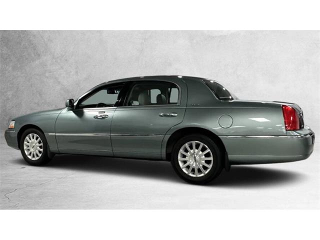2006 Lincoln Town Car (CC-2072152) for sale in McDonald, Pennsylvania